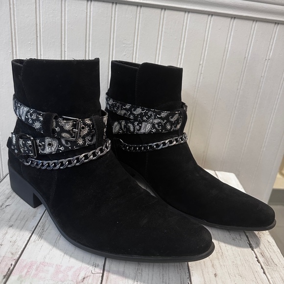 BoohooMan Men’s Size 9 Bandana Chelsea Cowboy Boots Chain Detail Black Suede - Picture 8 of 13